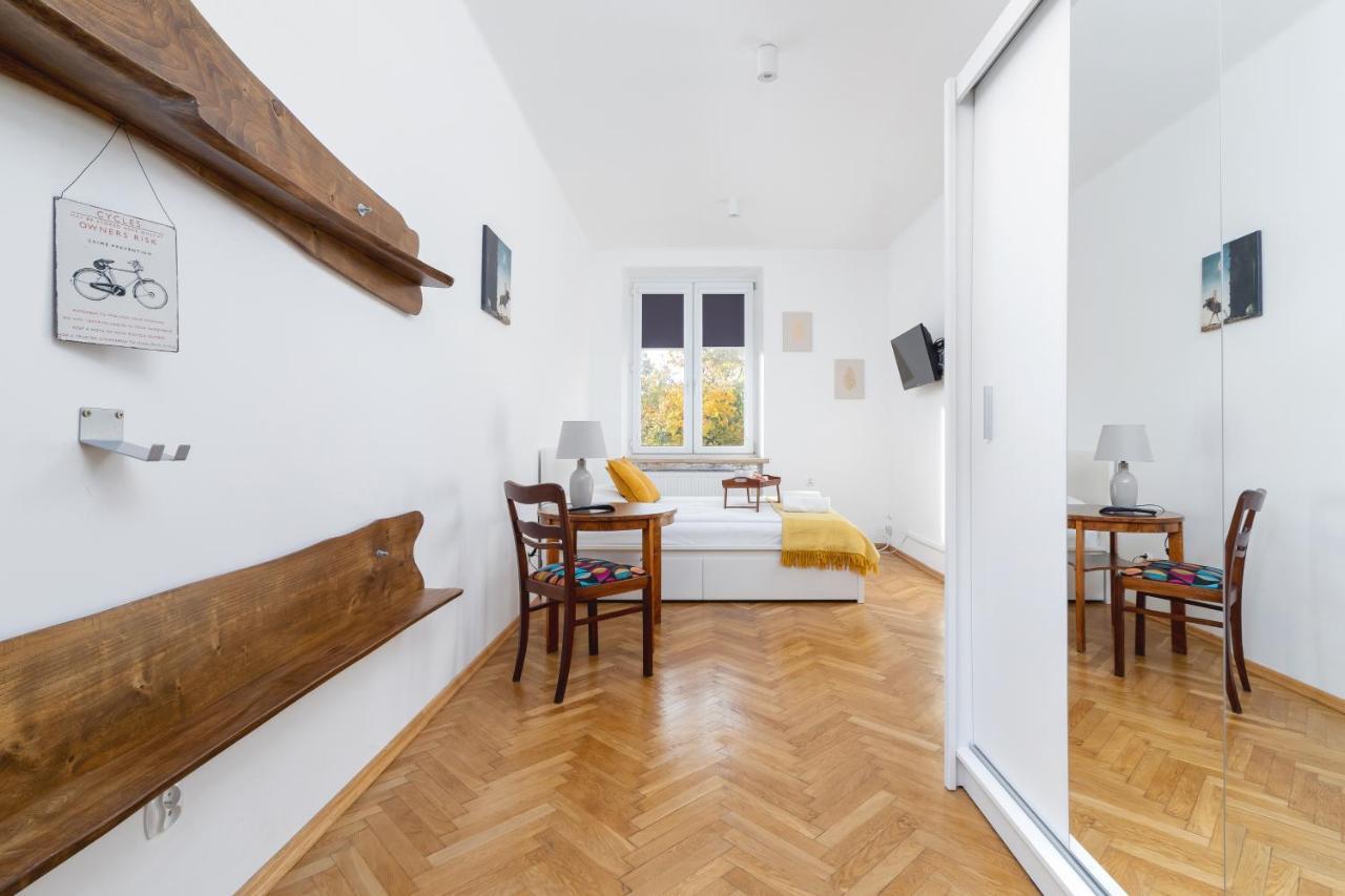 Old Town Apartments Basztowa By Renters Cracovia Esterno foto