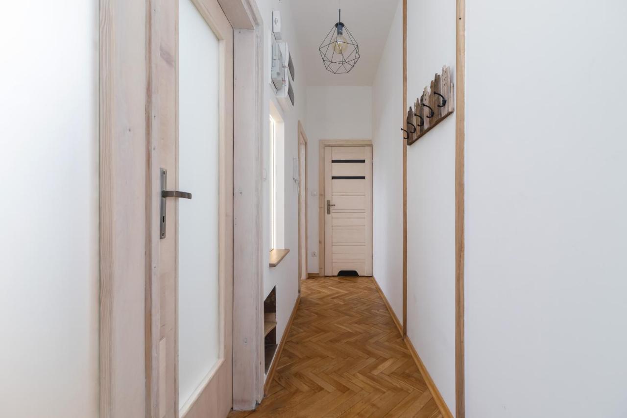 Old Town Apartments Basztowa By Renters Cracovia Esterno foto