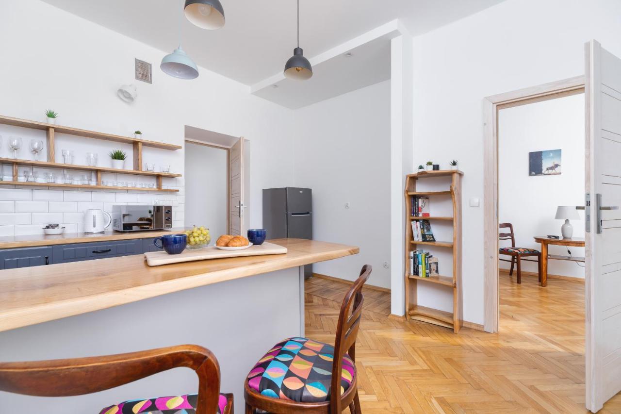 Old Town Apartments Basztowa By Renters Cracovia Esterno foto